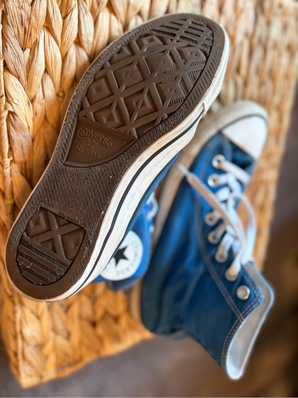 Converse All Star Unisex High Top Chuck Taylor Sneakers in Blue - Picture 3 of 8